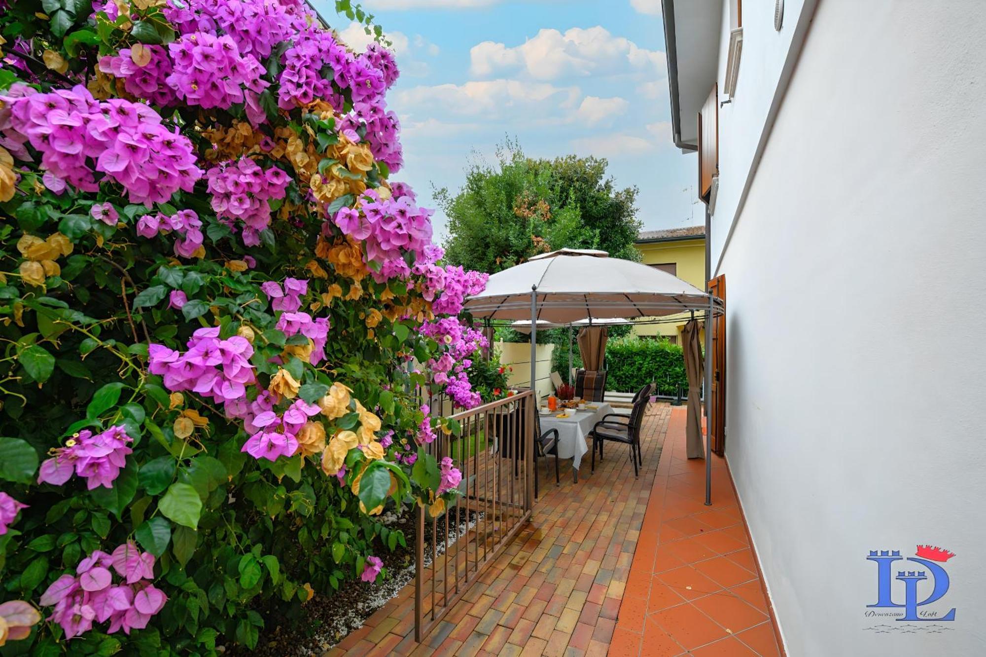 Desenzanoloft Official Partner Marriott Homes & Villas - Garden & Pool Дезенцано-дель-Гарда Экстерьер фото