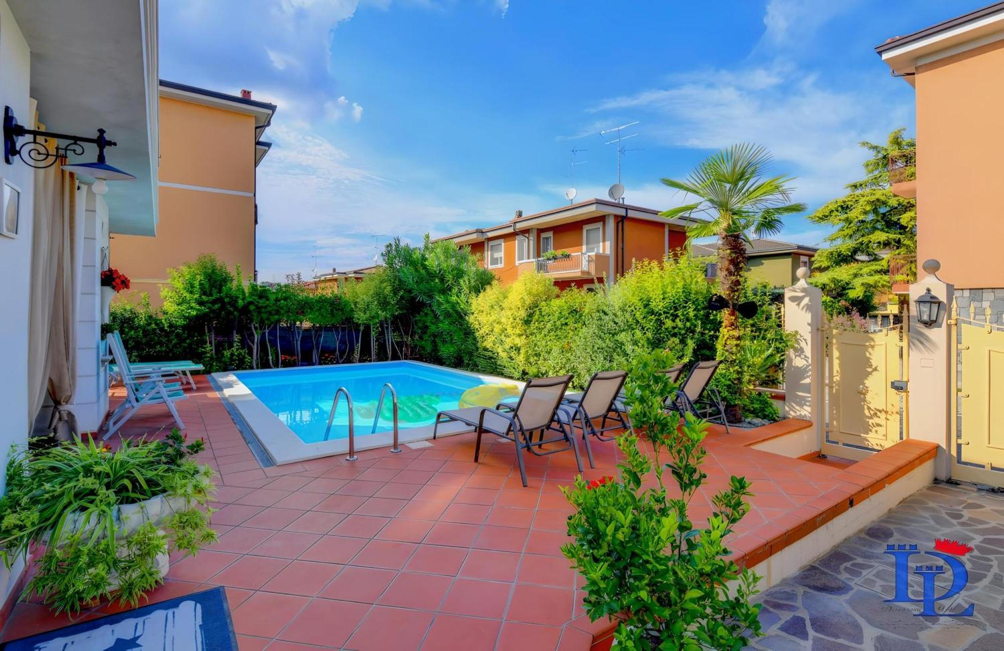 Desenzanoloft Official Partner Marriott Homes & Villas - Garden & Pool Дезенцано-дель-Гарда Экстерьер фото