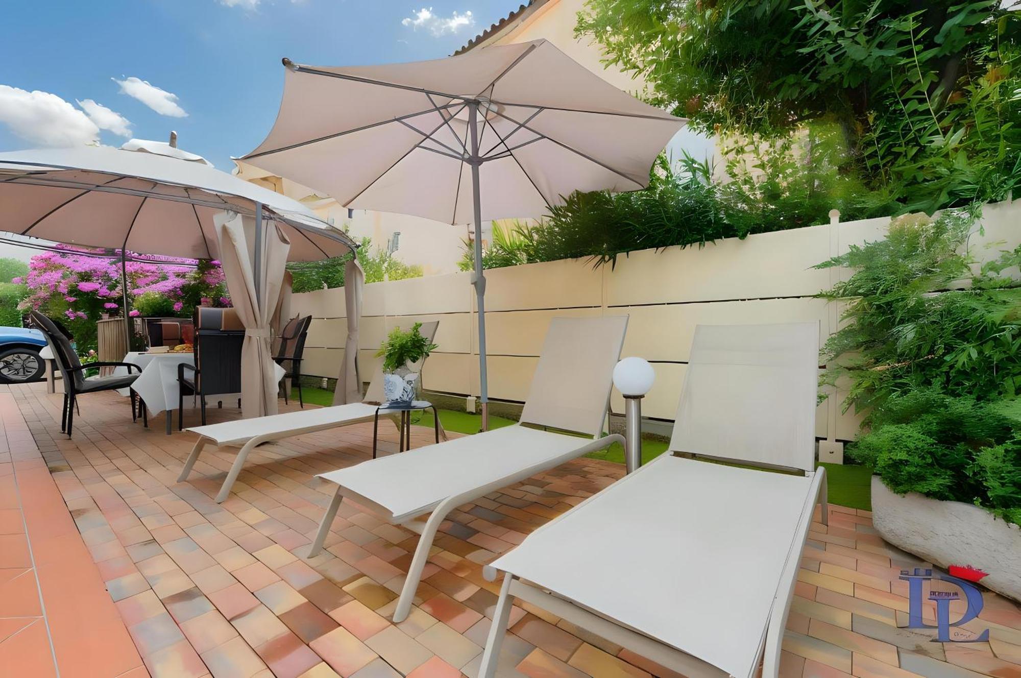 Desenzanoloft Official Partner Marriott Homes & Villas - Garden & Pool Дезенцано-дель-Гарда Экстерьер фото